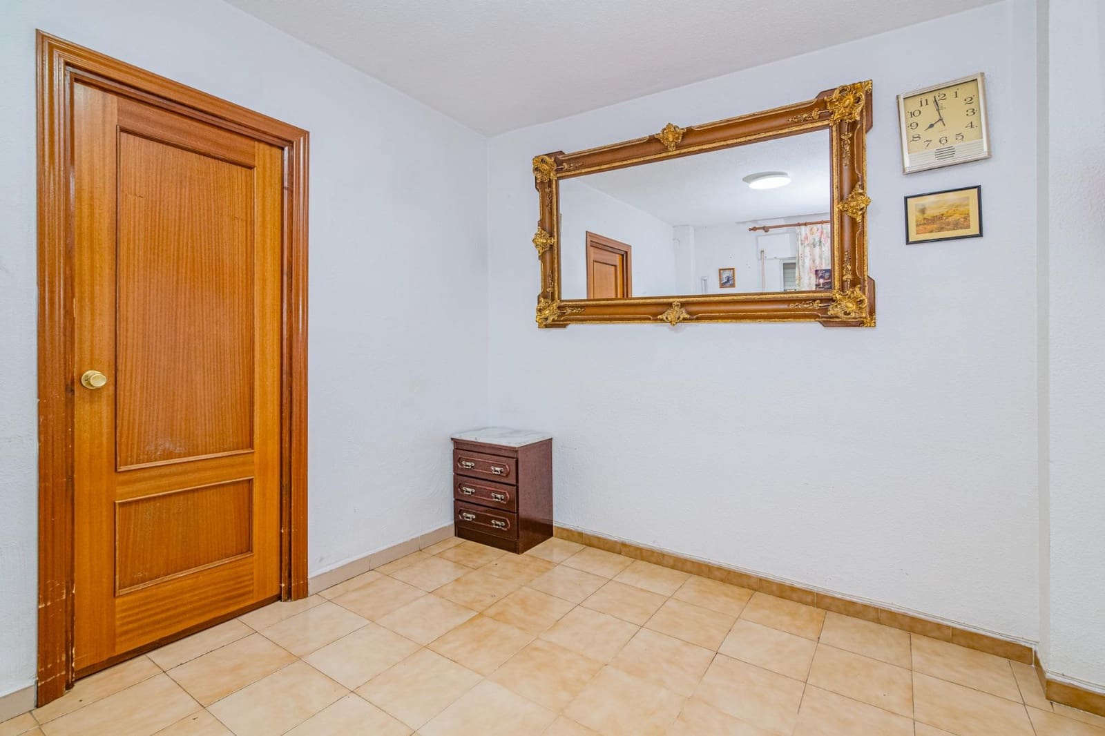 5 makuuhuone Rivitalo myytävänä paikassa La Zubia mukana uima-altaan 
autotalli - 205 000 € (Ref: 9513447)