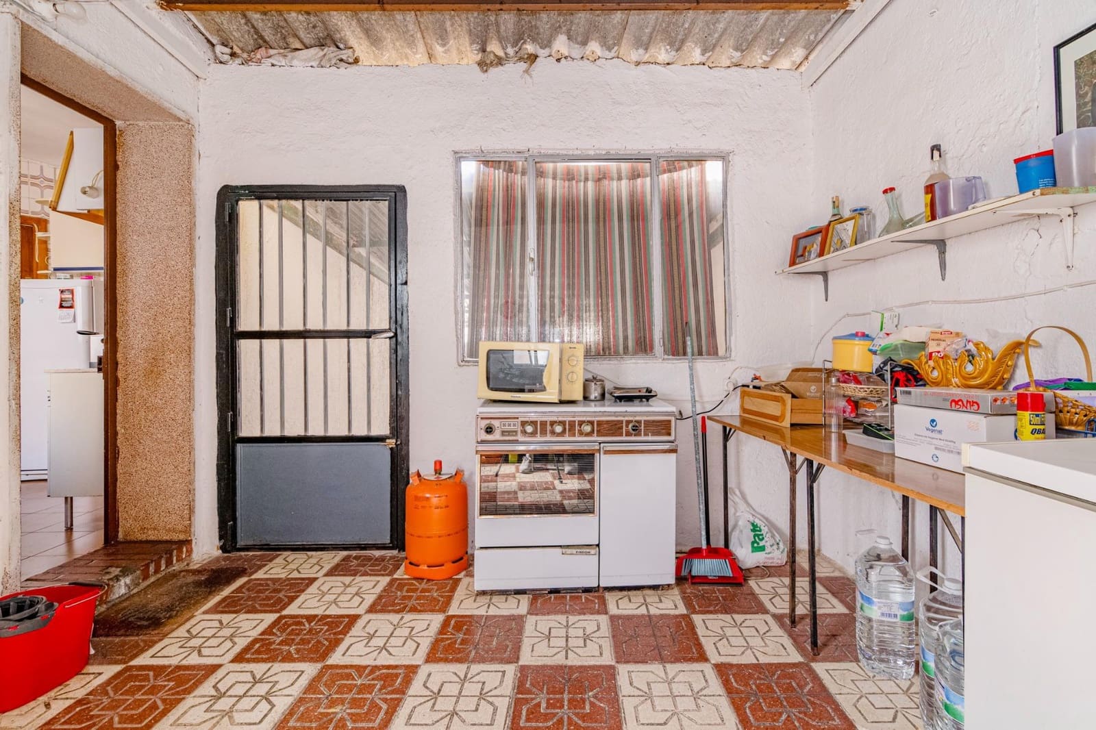 5 makuuhuone Rivitalo myytävänä paikassa La Zubia mukana uima-altaan 
autotalli - 205 000 € (Ref: 9513447)