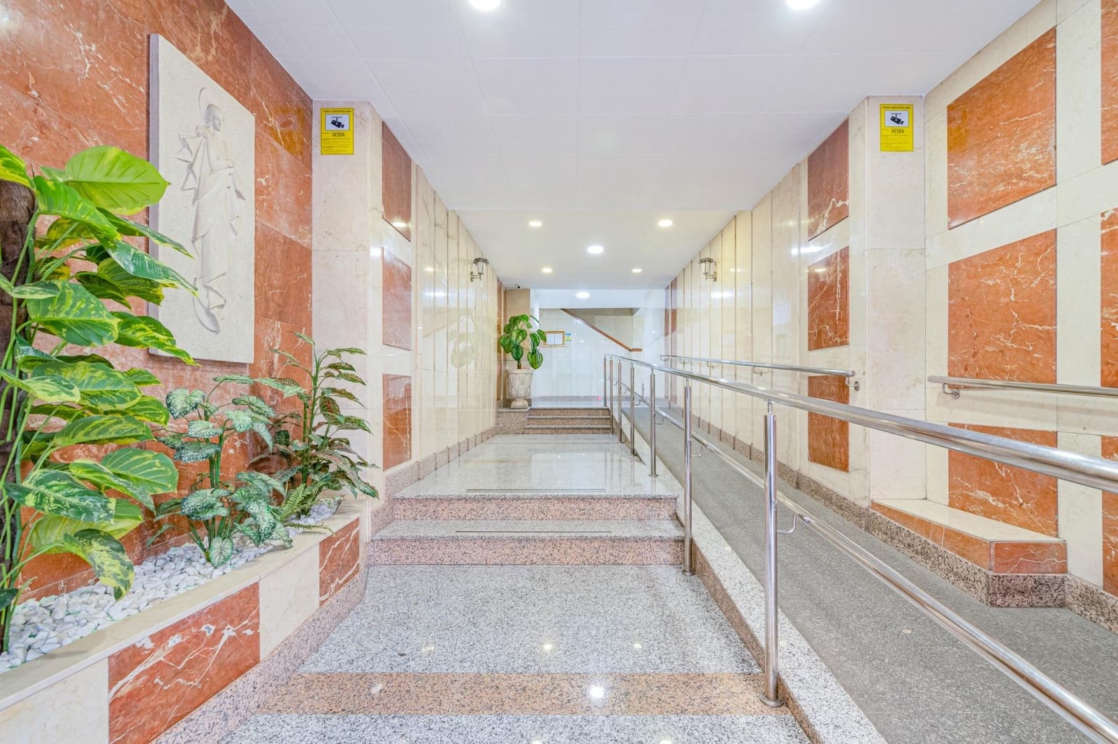 2 makuuhuone Asunto myytävänä paikassa Granada kaupunki - 190 000 € (Ref: 9518937)