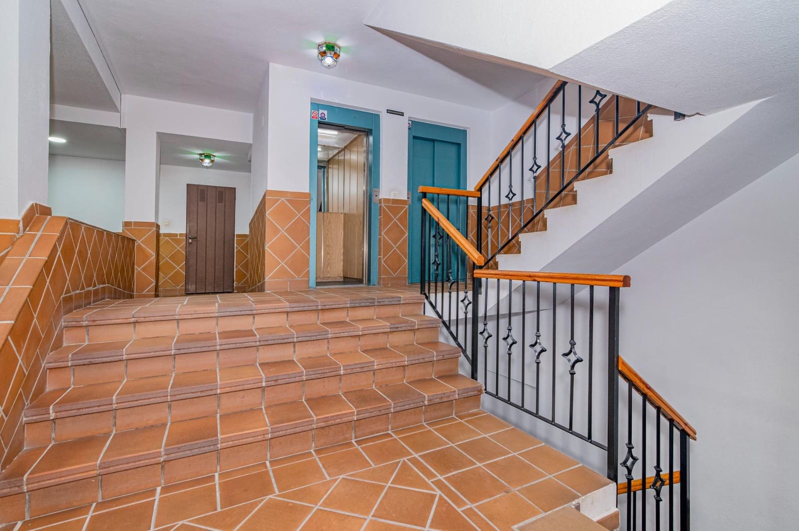 3 makuuhuone Huoneisto myytävänä paikassa Granada kaupunki mukana 
autotalli - 395 000 € (Ref: 9527744)