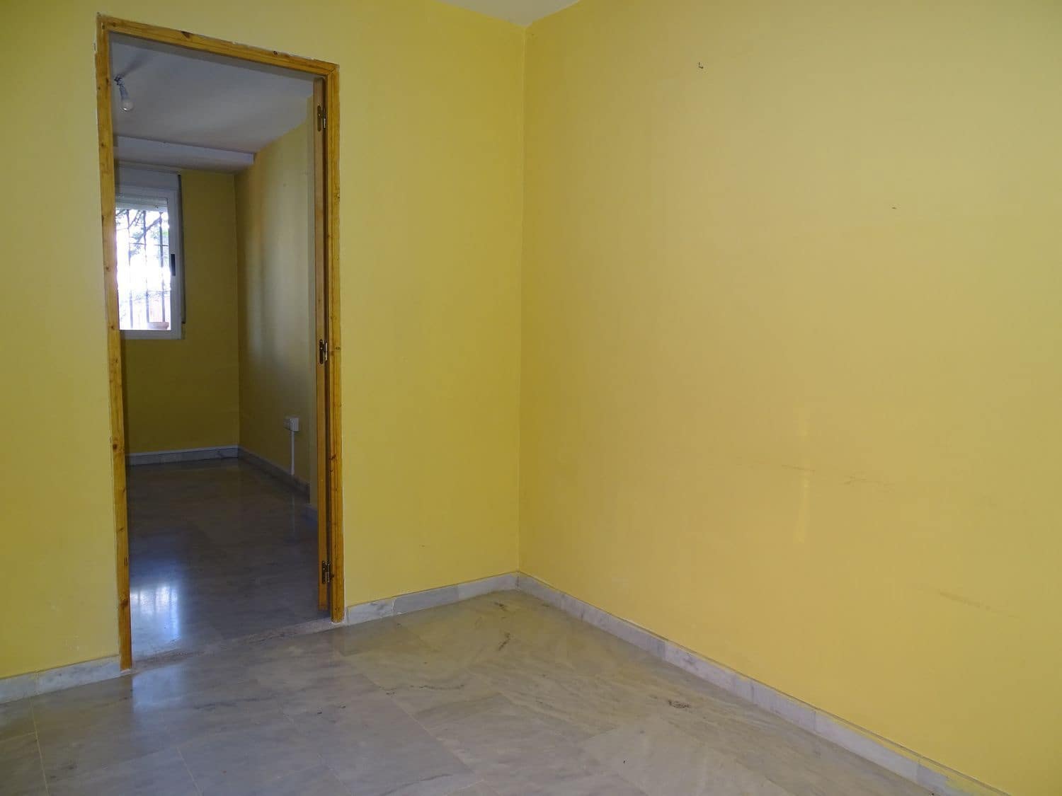 4 Zimmer Wohnung zu verkaufen in Granada Stadt mit Garage - 245.000 € (Ref: 9533801)