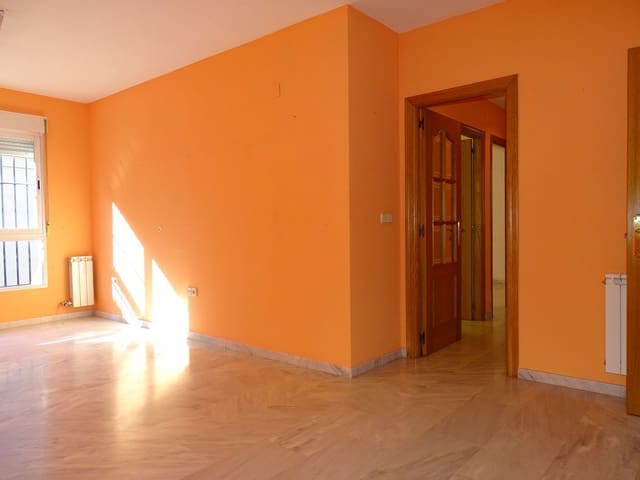 4 camera da letto Appartamento in vendita in Bola de Oro - Serrallo, Granada città con garage - 245.000 € (Rif: 9533801)