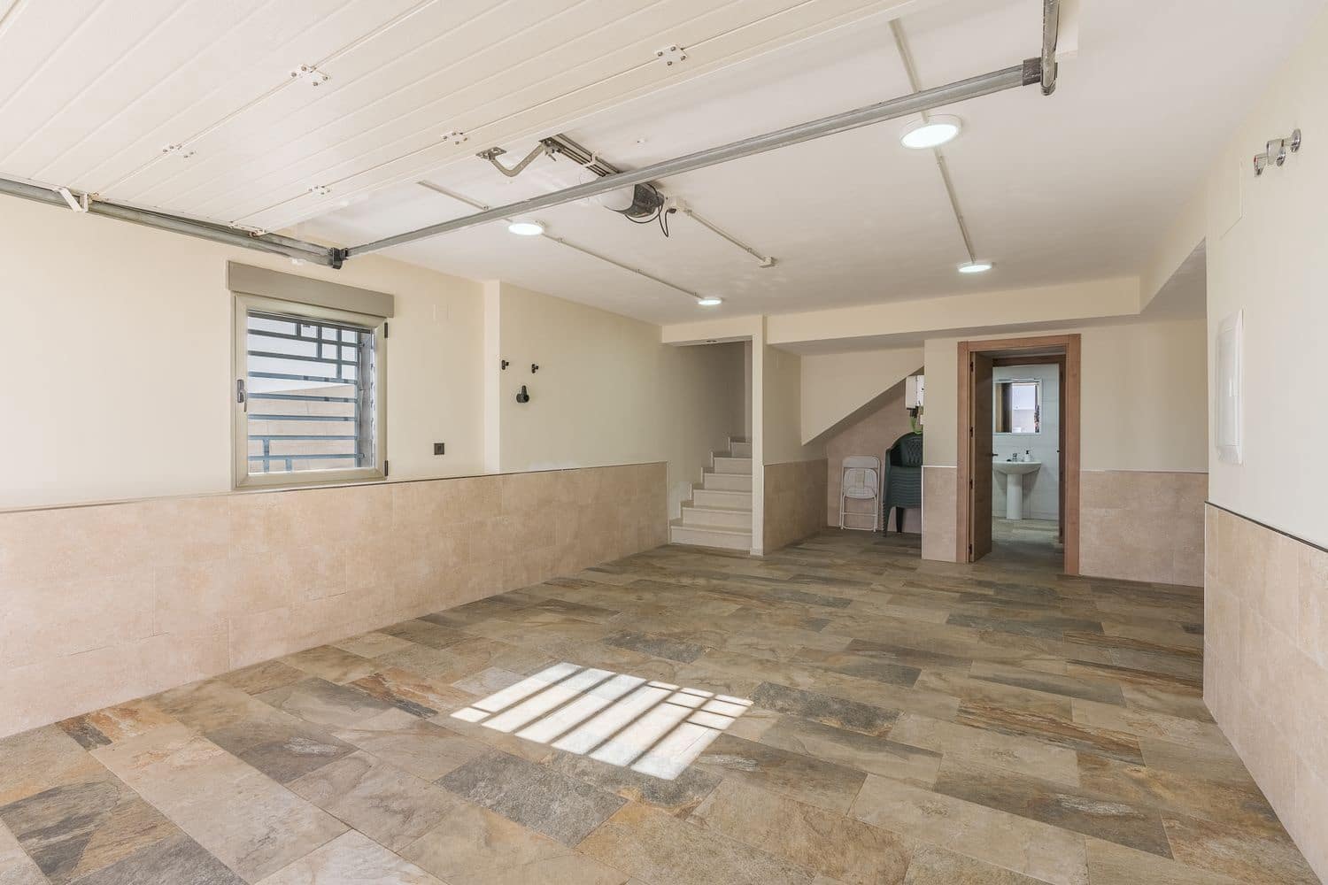 3 quarto Moradia para venda em Atarfe com piscina - 349 900 € (Ref: 9533802)