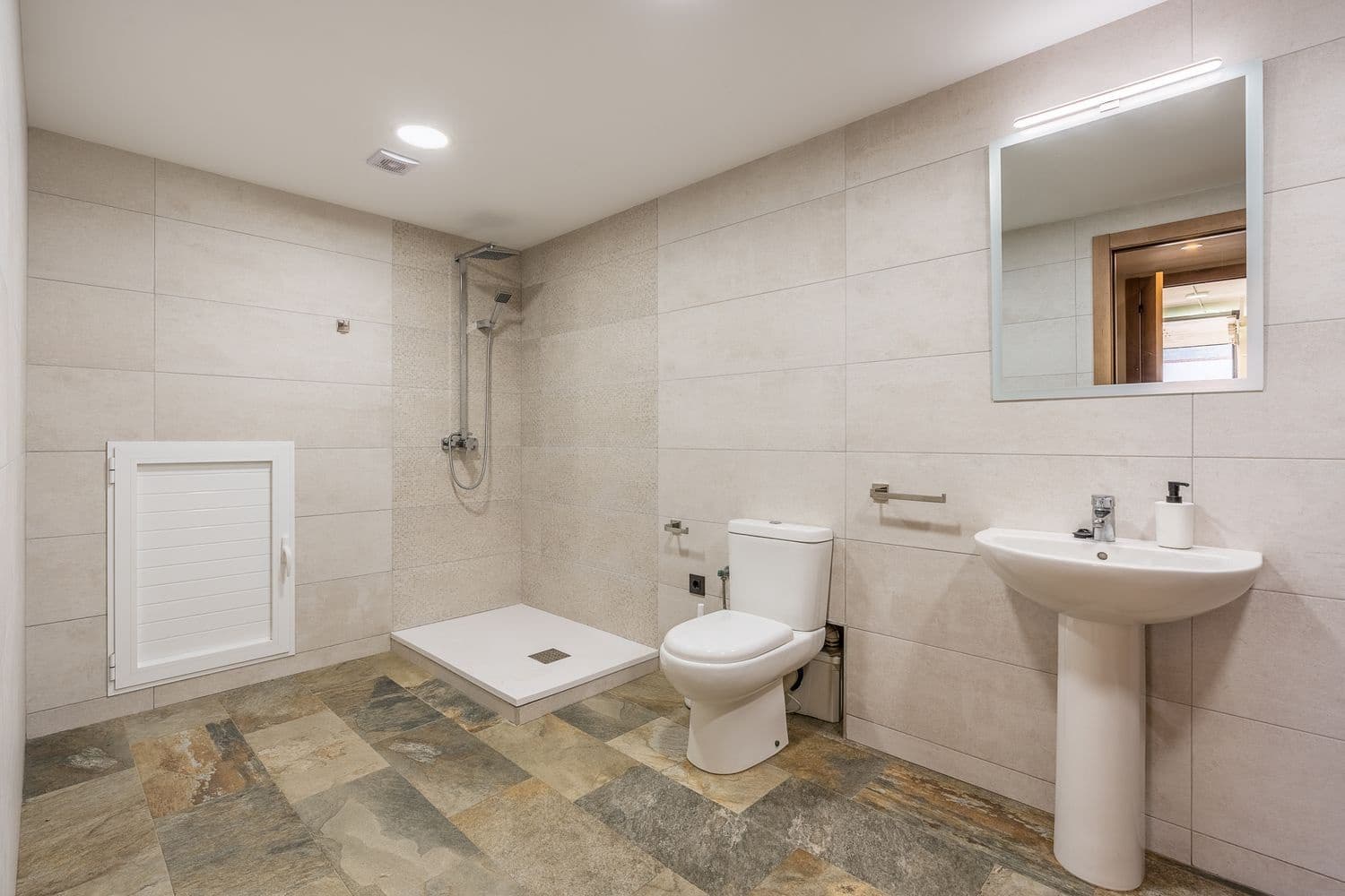 3 quarto Moradia para venda em Atarfe com piscina - 349 900 € (Ref: 9533802)