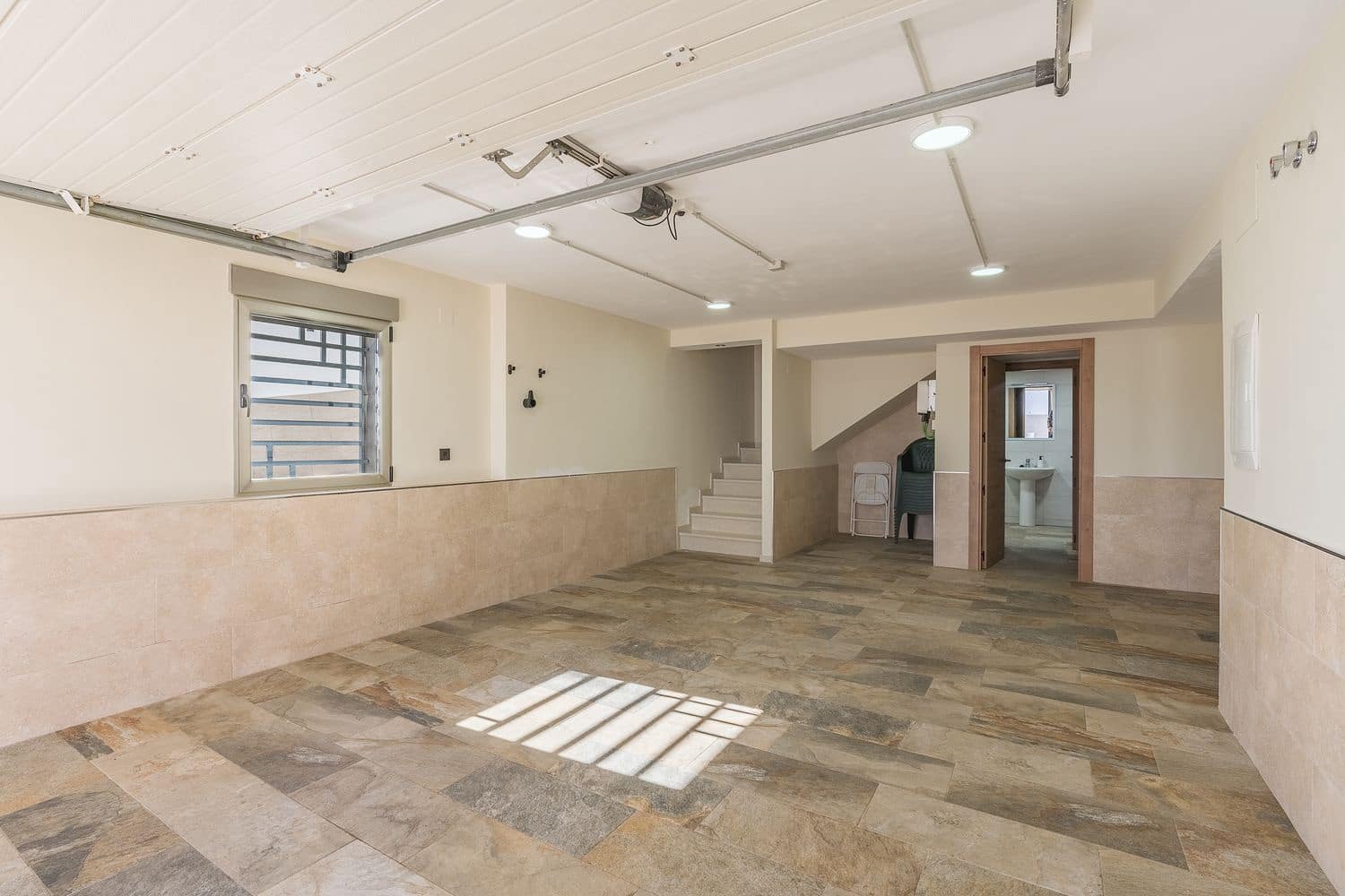 3 quarto Moradia para venda em Atarfe com piscina - 349 900 € (Ref: 9533802)