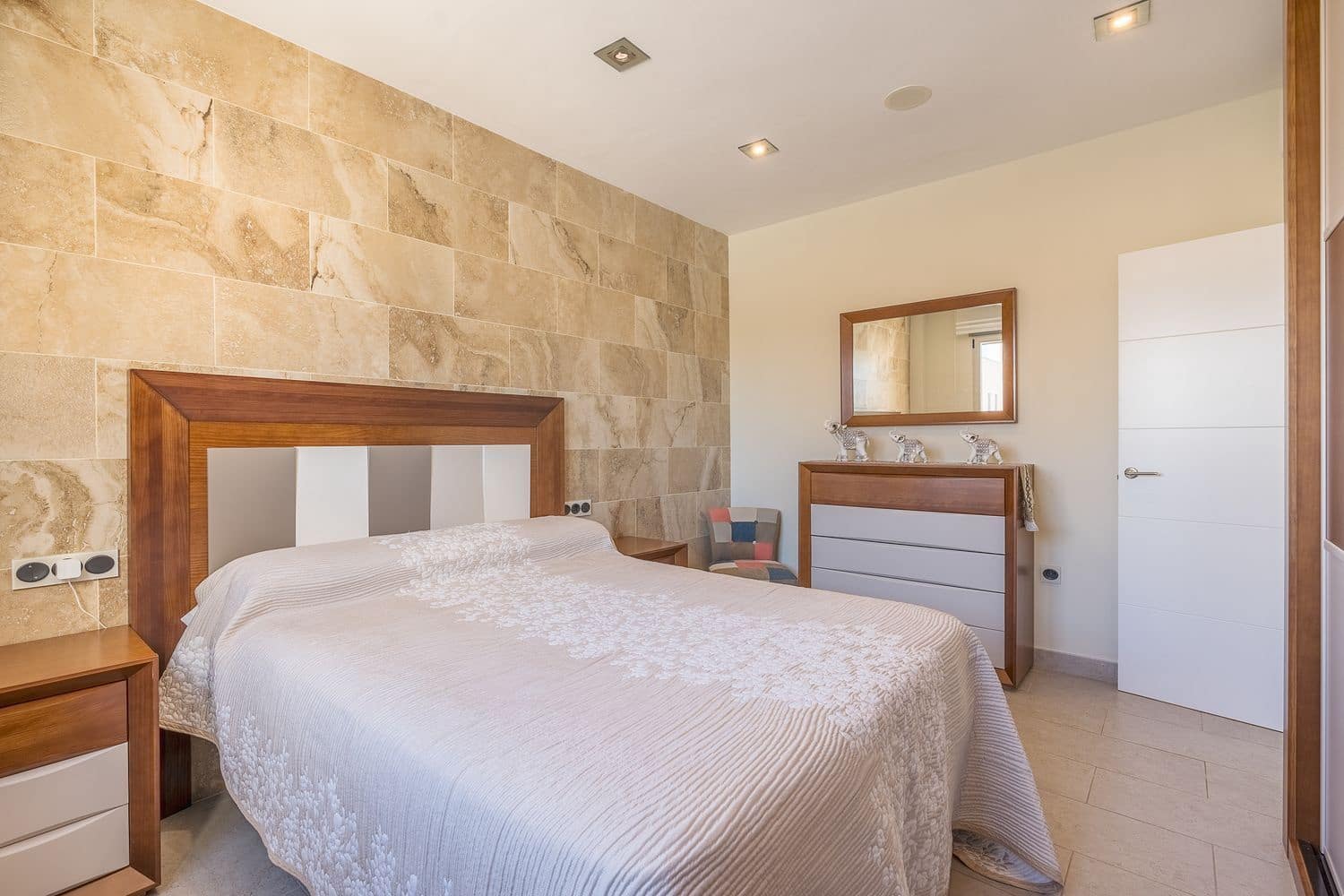 3 quarto Moradia para venda em Atarfe com piscina - 349 900 € (Ref: 9533802)