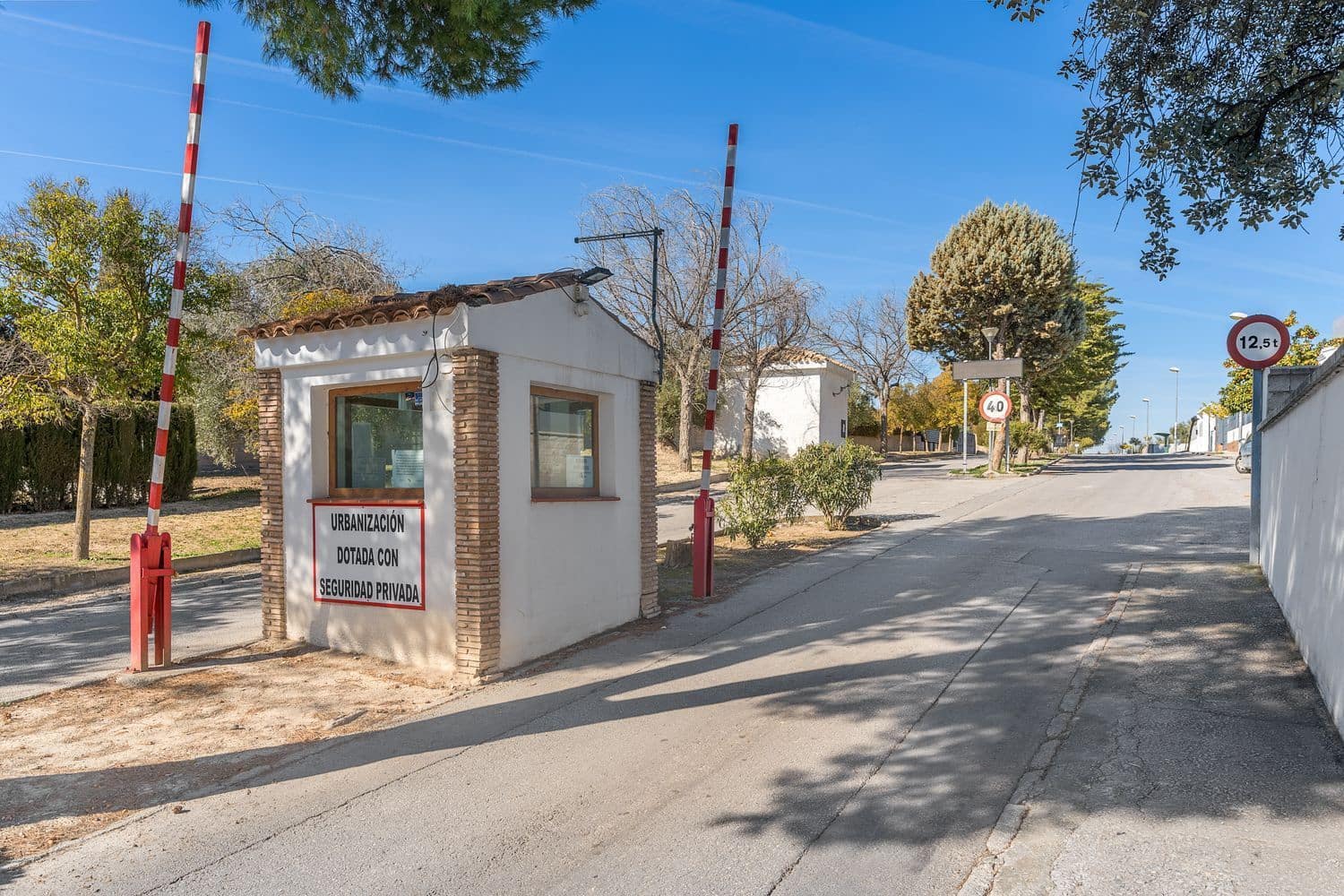 3 quarto Moradia para venda em Atarfe com piscina - 349 900 € (Ref: 9533802)