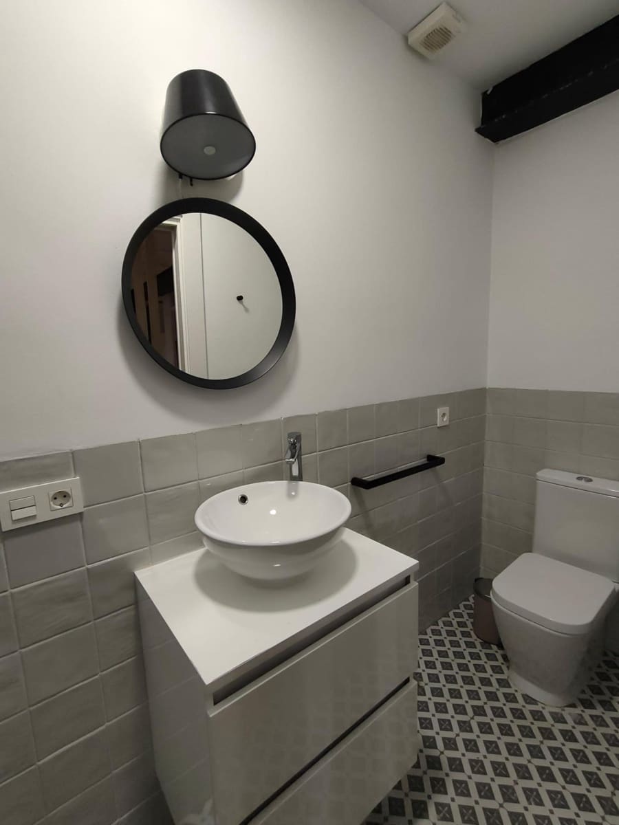 2 soverom Leilighet til leie i Granada by - € 800 (Ref: 9543705)