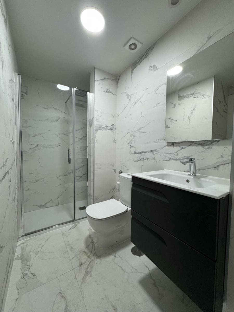 1 soverom Leilighet til leie i Granada by - € 900 (Ref: 9543706)