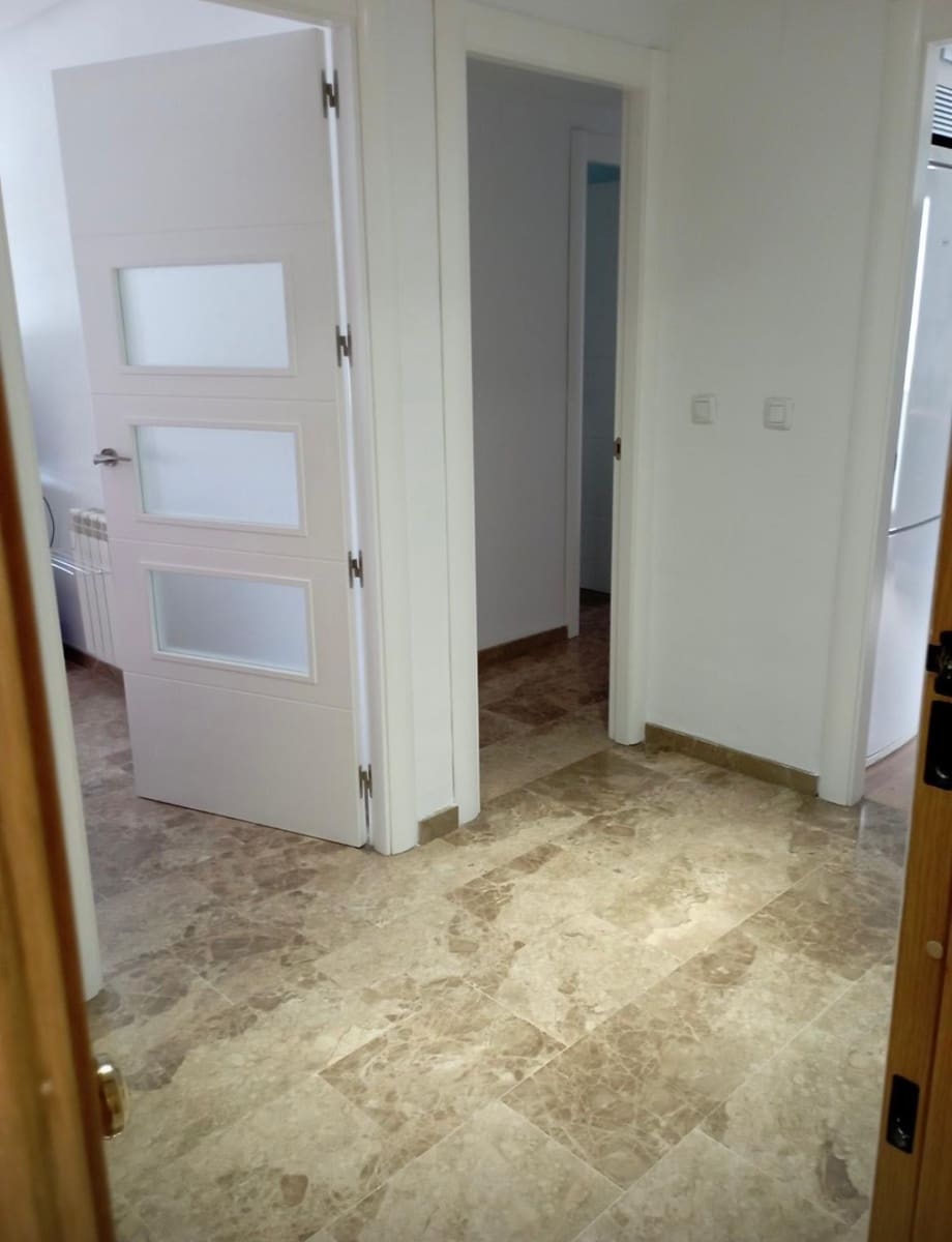 2 sypialnia Mieszkanie do wynajęcia w Miasto Grenada z basenem garażem - 800 € (Ref: 9543707)