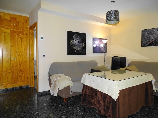 3 Zimmer Reihenhaus zu verkaufen in Peligros mit Garage - 195.000 € (Ref: 9548272)