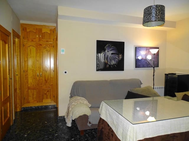 3 Zimmer Reihenhaus zu verkaufen in Peligros mit Garage - 195.000 € (Ref: 9548272)