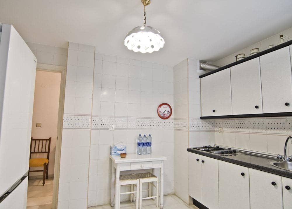 2 makuuhuone Asunto myytävänä paikassa Motril mukana uima-altaan 
autotalli - 225 000 € (Ref: 9555910)