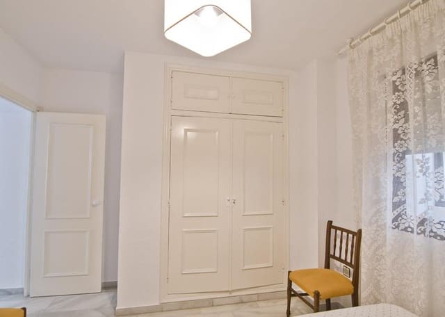 2 makuuhuone Asunto myytävänä paikassa Motril mukana uima-altaan 
autotalli - 225 000 € (Ref: 9555910)