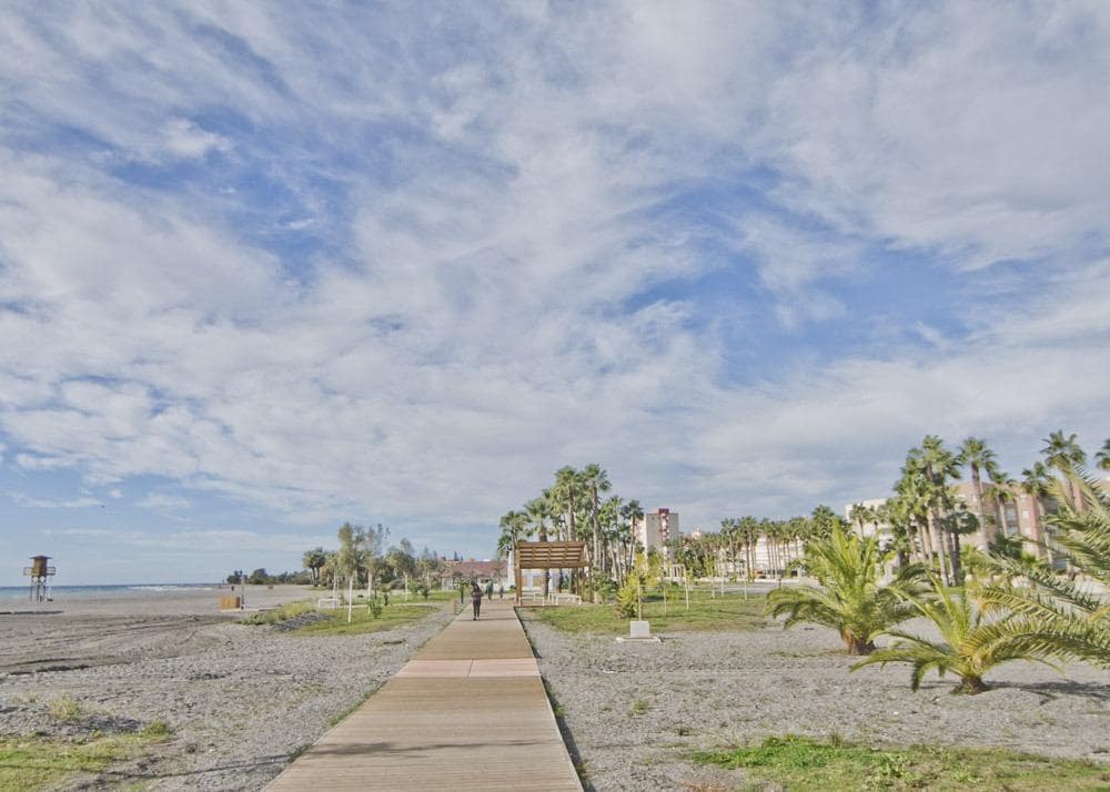 2 makuuhuone Asunto myytävänä paikassa Motril mukana uima-altaan 
autotalli - 225 000 € (Ref: 9555910)