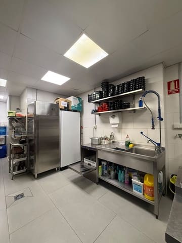 Restaurant/Bar for sale in Cabo Roig, Orihuela - € 95,000 (Ref: 10037657)