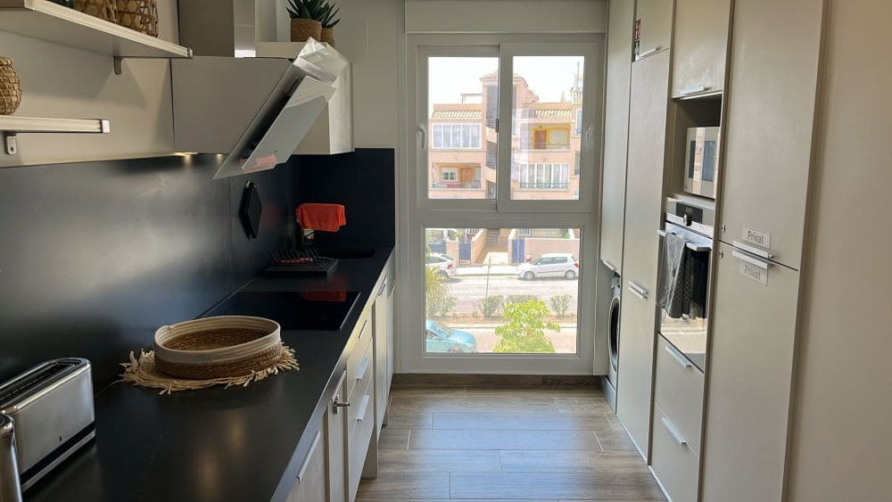 2 bedroom Apartment for sale in Torrevieja with pool garage - € 349,995 (Ref: 10098912)