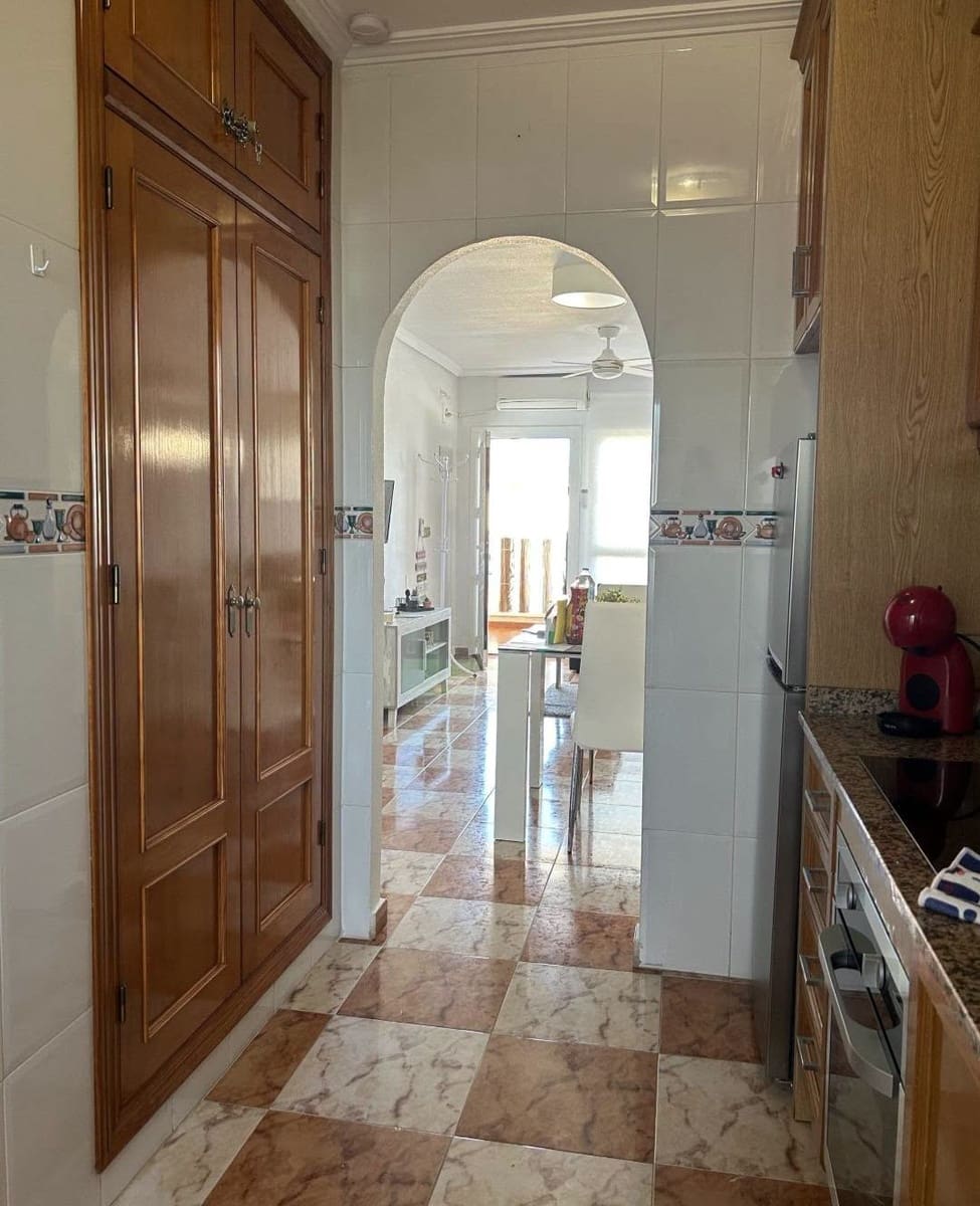 2 sovrum Lägenhet till salu i Orihuela med pool - 159 995 € (Ref: 10139947)