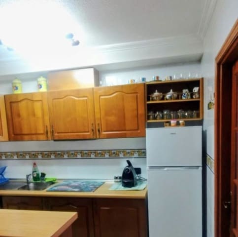2 Zimmer Apartment zu vermieten in Torrevieja - 650 € (Ref: 10150413)