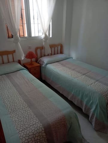 2 soverom Leilighet til leie i La Mata, Torrevieja med svømmebasseng - € 650 (Ref: 10187581)