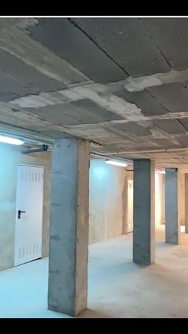 Autotalli vuokrattavana paikassa Orihuela Costa, Orihuela - 100 € (Ref: 8659335)