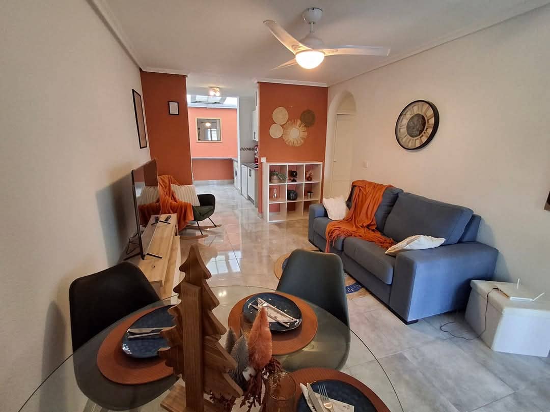 2 bedroom Bungalow for sale in Orihuela with pool - € 129,900 (Ref: 8788608)