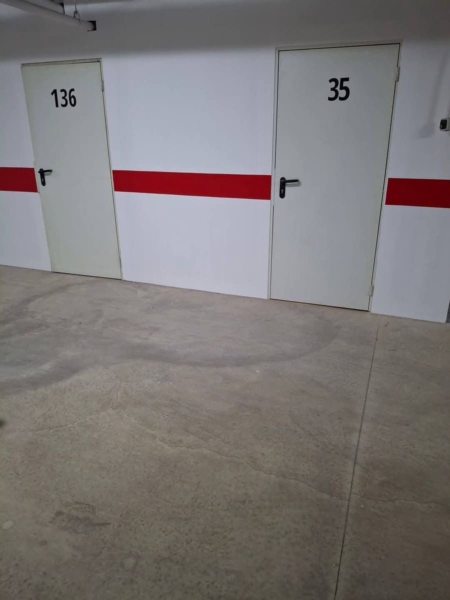 Hulehus til salg i Orihuela Costa - € 40.000 (Ref: 9134854)