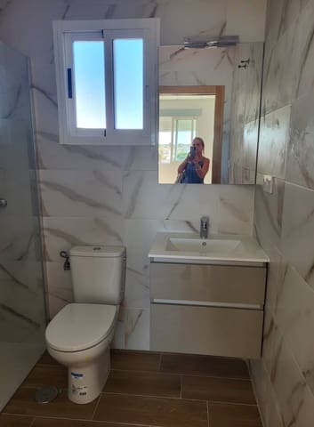 2 chambre Appartement à vendre à Punta Prima, Orihuela avec piscine garage - 178 500 € (Ref: 9210447)