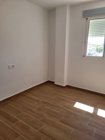 2 chambre Appartement à vendre à Punta Prima, Orihuela avec piscine garage - 178 500 € (Ref: 9210447)