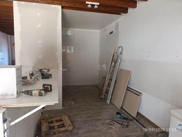 Commercial for sale in Campoamor, Orihuela - € 26,500 (Ref: 9308748)