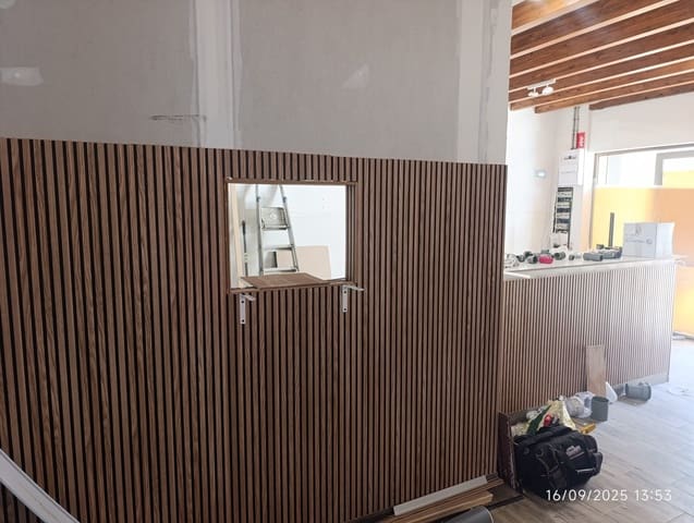 Commercial for sale in Campoamor, Orihuela - € 26,500 (Ref: 9308748)