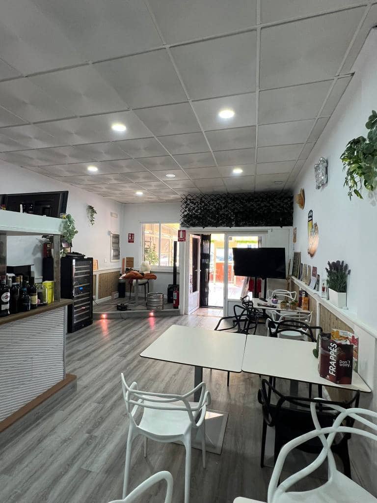 Restaurant/Bar til salg i Orihuela Costa - € 47.000 (Ref: 9308962)