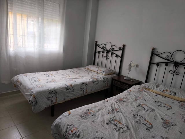 2 makuuhuone Huoneisto vuokrattavana paikassa Jacarilla mukana uima-altaan 
autotalli - 700 € (Ref: 9441576)