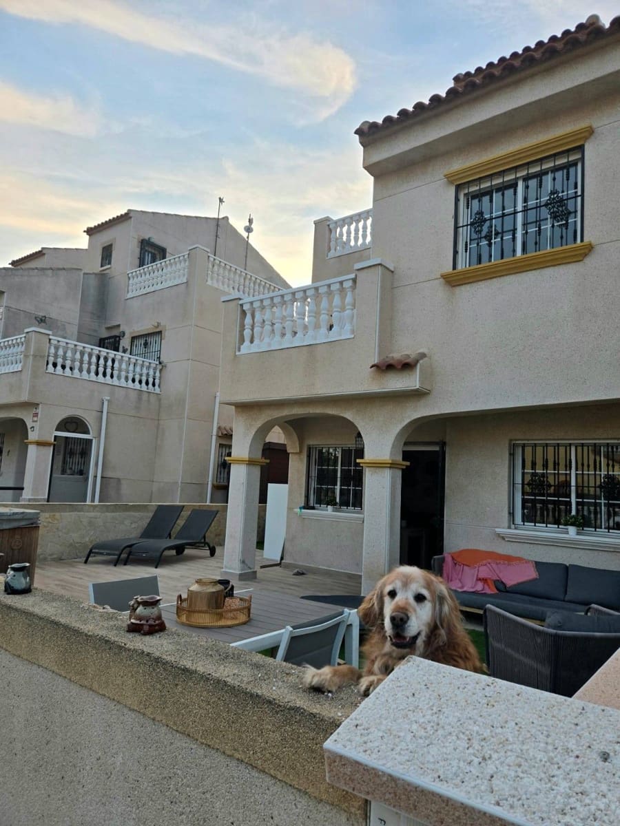 2 camera da letto Casa in vendita in Torrevieja con piscina - 178.000 € (Rif: 9470998)