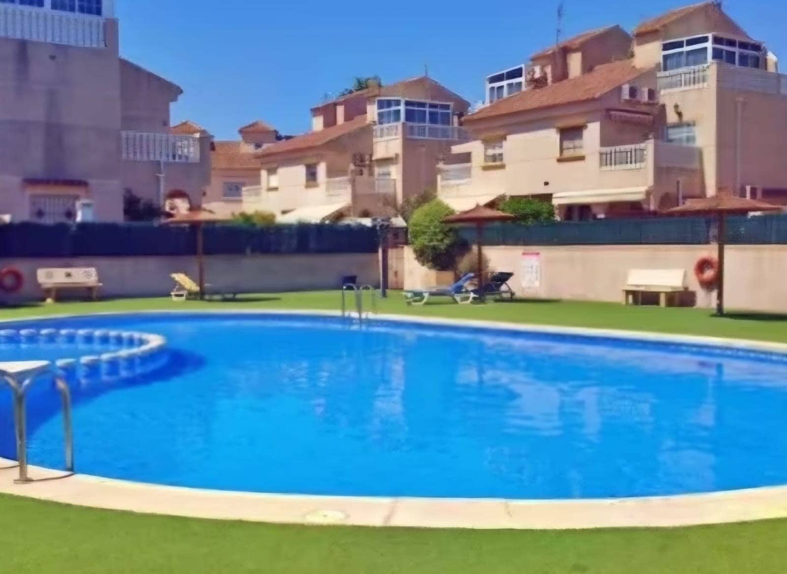 2 camera da letto Casa in vendita in Torrevieja con piscina - 178.000 € (Rif: 9470998)