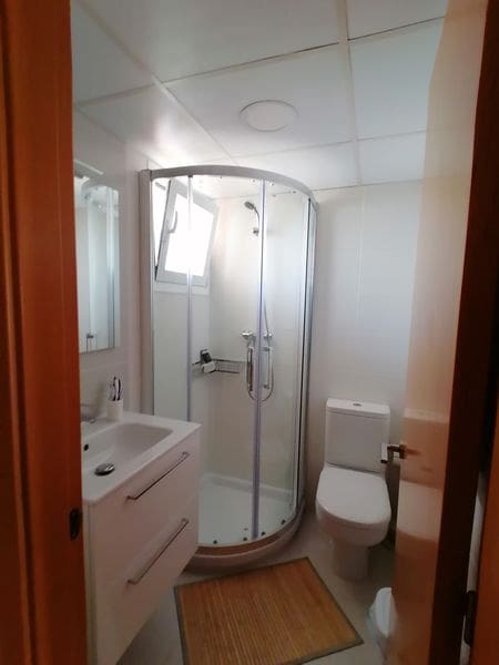 Apartamento de 2 habitaciones en Alicante / Alacant ciudad en alquiler con piscina garaje - 650 € (Ref: 9733425)