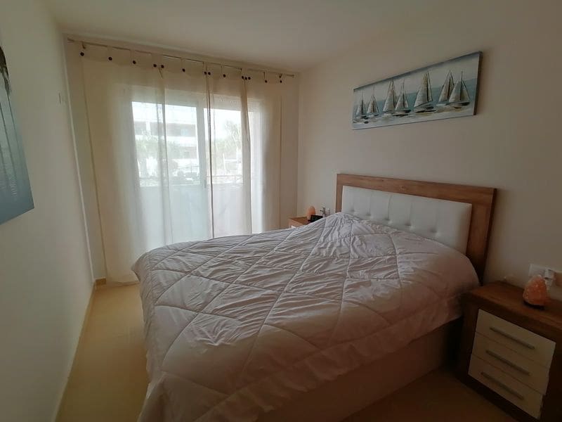 Apartamento de 2 habitaciones en Alicante / Alacant ciudad en alquiler con piscina garaje - 650 € (Ref: 9733425)