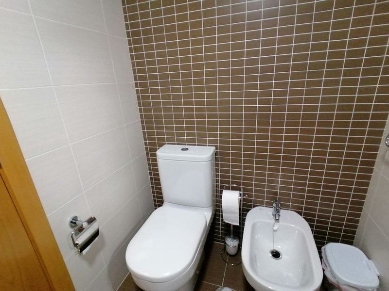 Apartamento de 2 habitaciones en Alicante / Alacant ciudad en alquiler con piscina garaje - 650 € (Ref: 9733425)