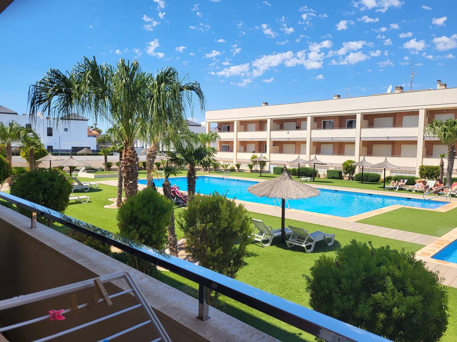 Apartamento de 2 habitaciones en Alicante / Alacant ciudad en alquiler con piscina garaje - 650 € (Ref: 9733425)