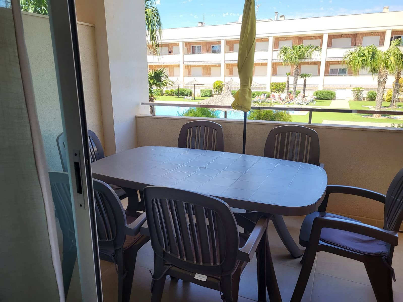 Apartamento de 2 habitaciones en Alicante / Alacant ciudad en alquiler con piscina garaje - 650 € (Ref: 9733425)