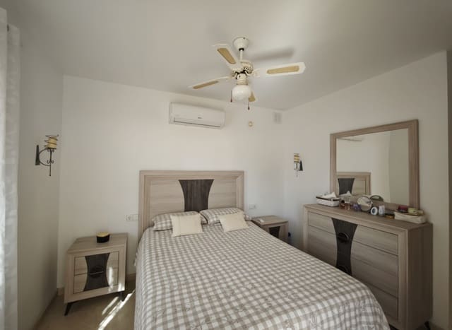 3 slaapkamer Villa te koop in Playa Flamenca, Orihuela met zwembad garage - € 365.000 (Ref: 9736028)