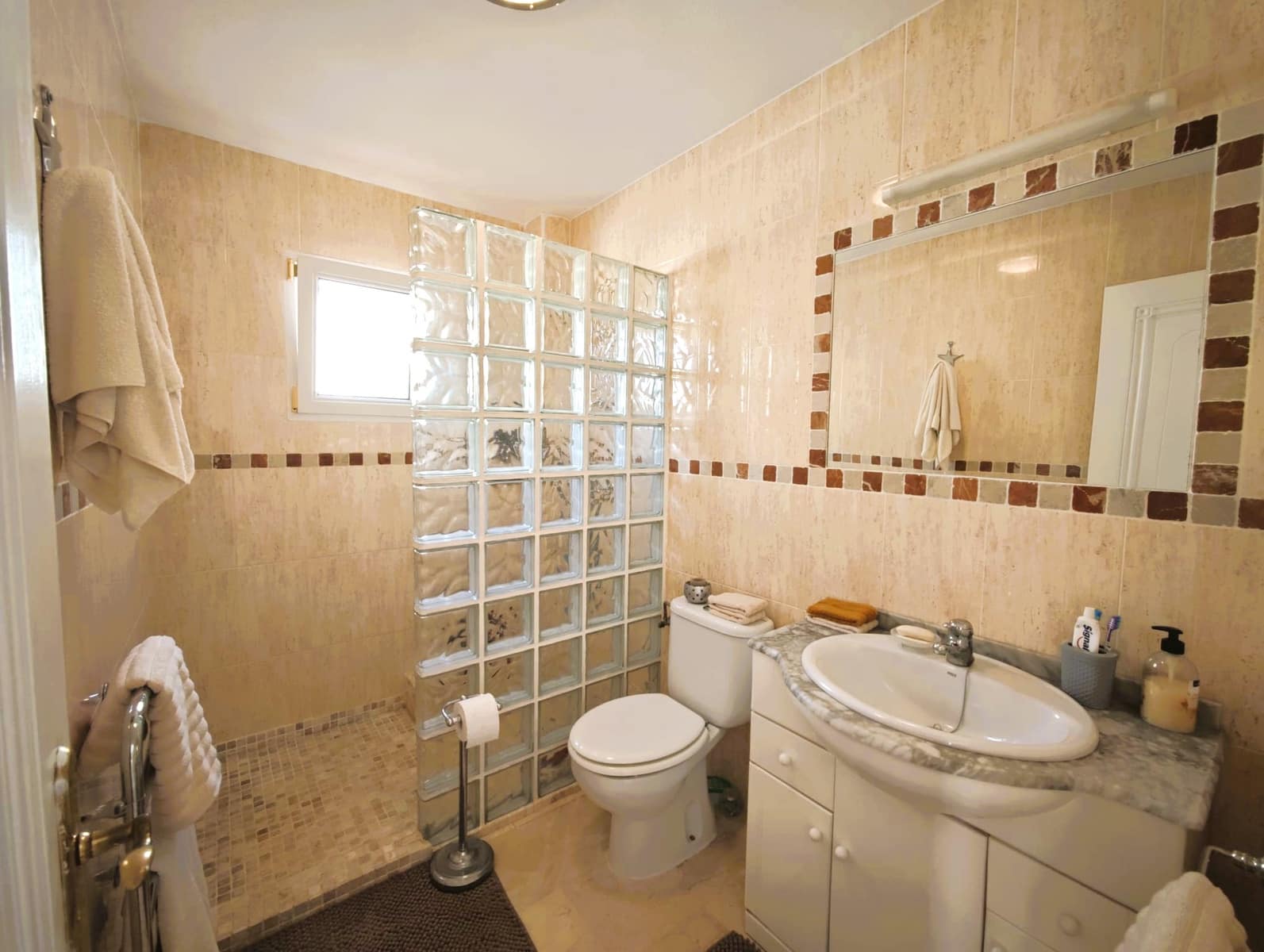 3 slaapkamer Villa te koop in Playa Flamenca met zwembad garage - € 365.000 (Ref: 9736028)