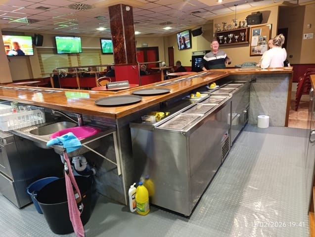 Comercial para venda em San Javier - 84 998 € (Ref: 9774407)