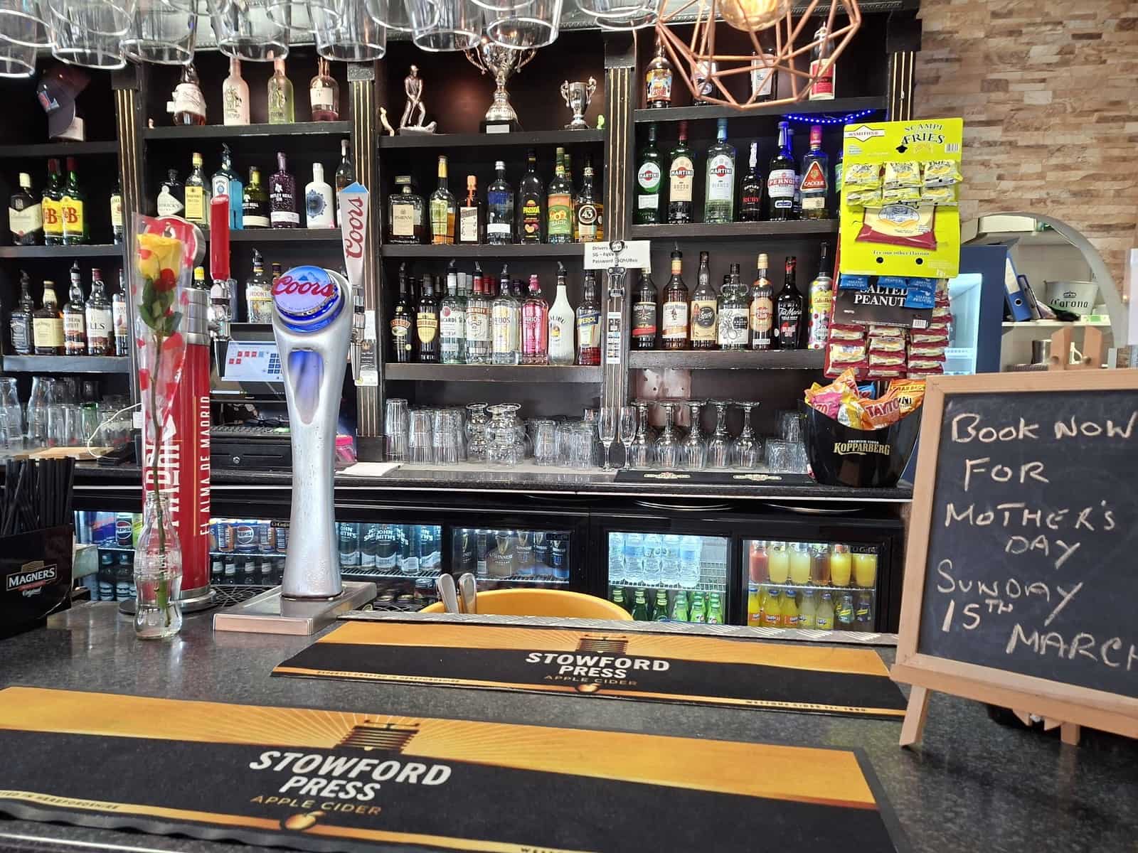 Commercieel te koop in Orihuela Costa - € 74.000 (Ref: 9778570)