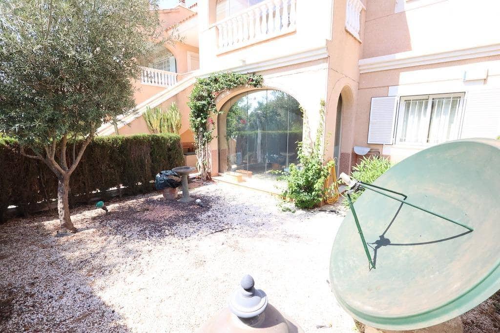 2 quarto Bungalow para venda em Playa Flamenca com piscina garagem - 189 000 € (Ref: 9844073)