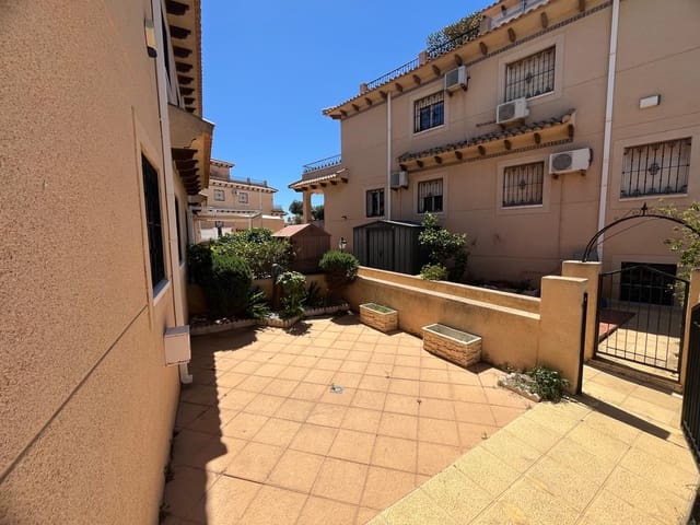 3 soverom Bungalow til salgs i Villamartin, Orihuela med svømmebasseng - € 218 999 (Ref: 9888340)