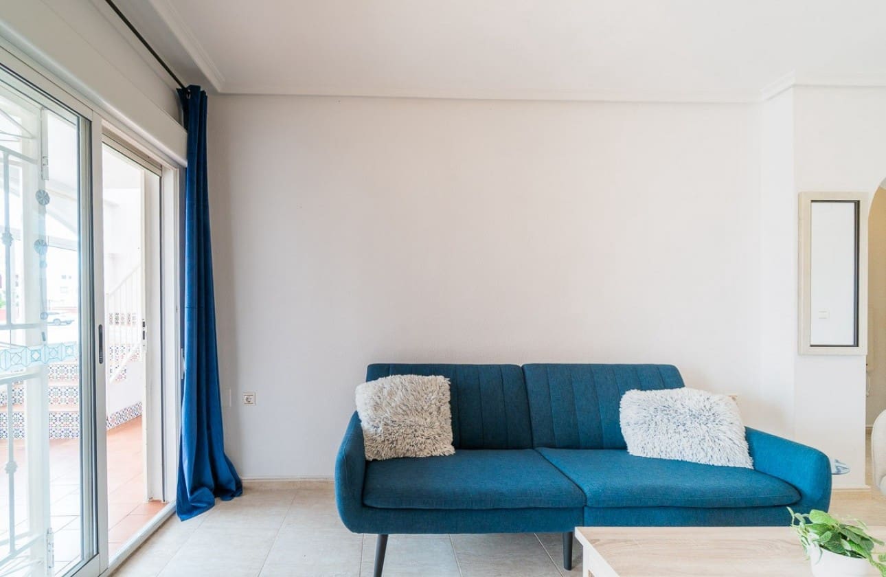 2 Zimmer Apartment zu verkaufen in Orihuela mit Pool - 150.000 € (Ref: 9909017)