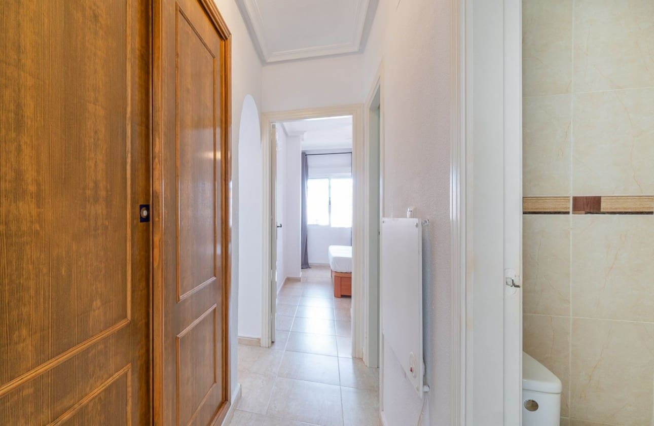 2 Zimmer Apartment zu verkaufen in Orihuela mit Pool - 150.000 € (Ref: 9909017)
