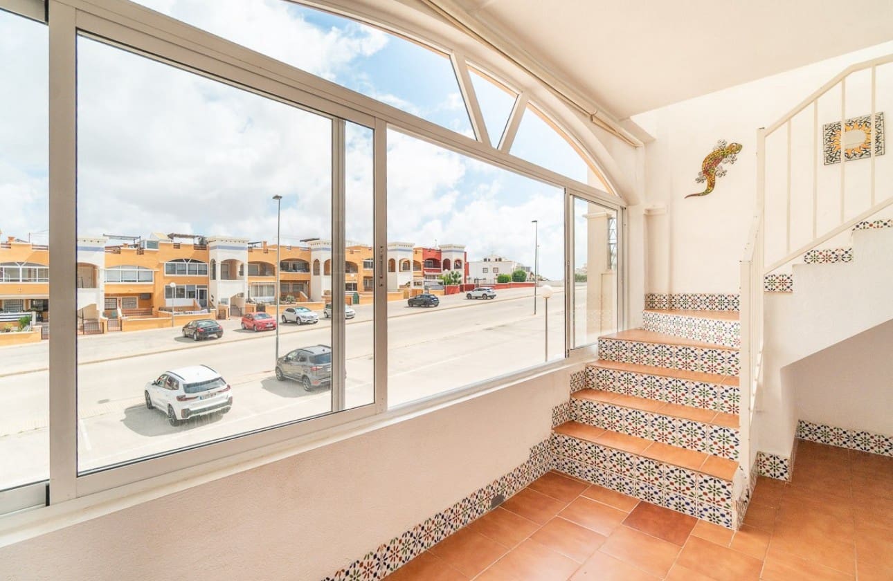 2 Zimmer Apartment zu verkaufen in Orihuela mit Pool - 150.000 € (Ref: 9909017)