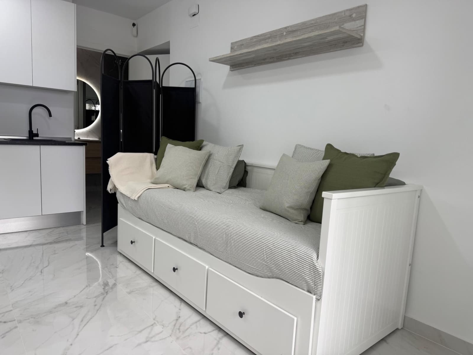 Flat for sale in Ciudad Quesada with pool - € 84,900 (Ref: 9914764)